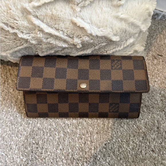 Louis Vuitton Damier Ebene Wallet on Chain with Gold Chain Strap - Picture 4 of 15